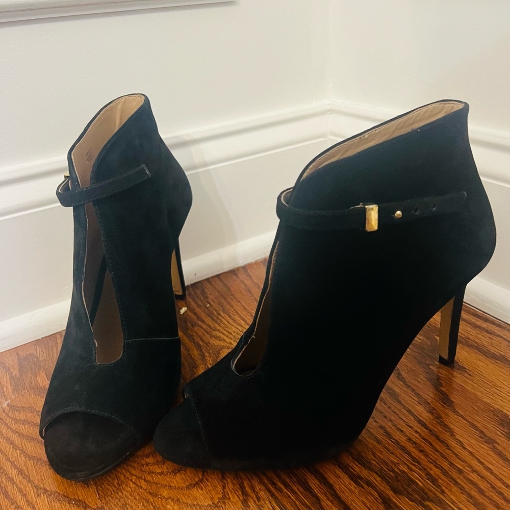 Ann Taylor Ankle Booties Open Toed Slit Front Suede High Heeled Size 7.5